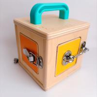 Cassetta sicurezza busy board Hölzerner Lovevery