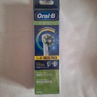 4 Testine Oral-B Cross Action CleanMaximiser