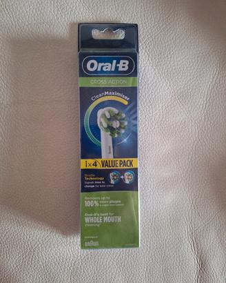 4 Testine Oral-B Cross Action CleanMaximiser