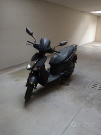 MOTO SCOOTER