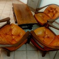 poltrone e tavolino