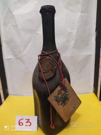 Bottiglia vino da collezione
