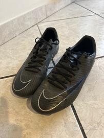 Scarpe da calcio Nike n. 42
