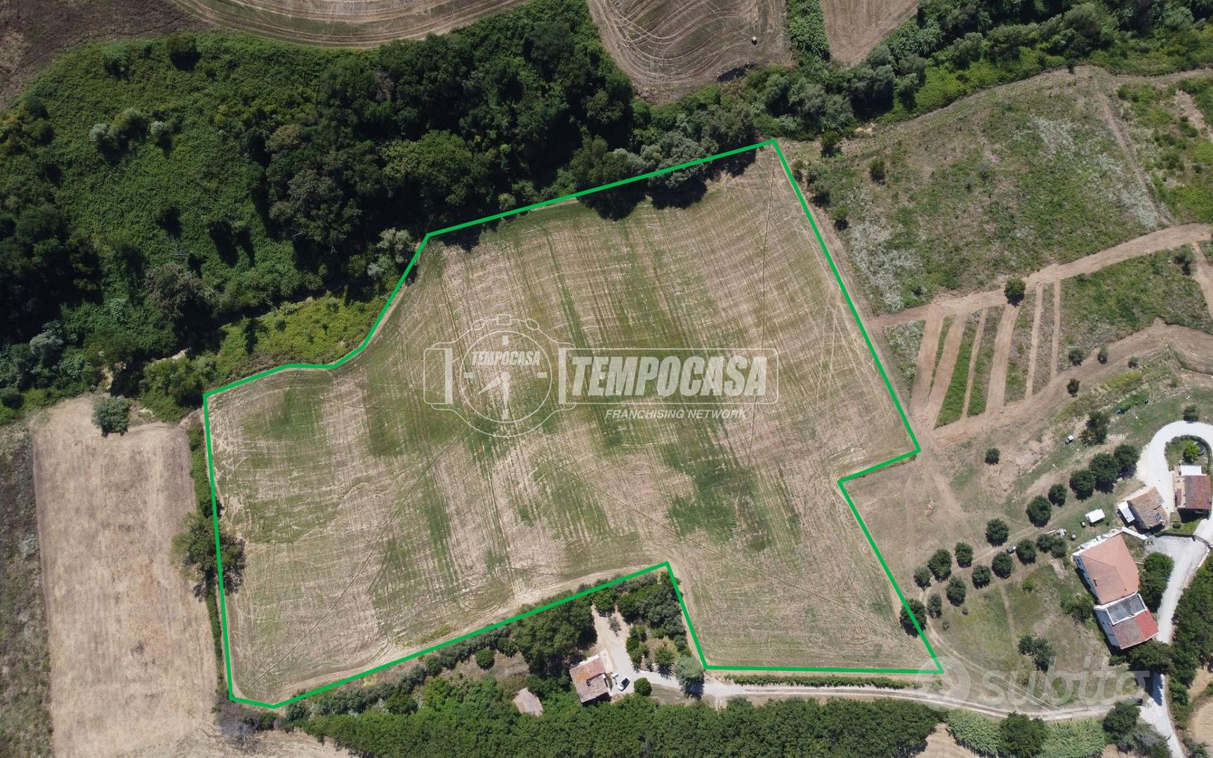 Land, 30000 m²