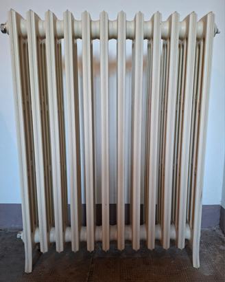 Radiatore in ghisa 12 elementi mai usato