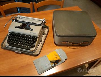 Macchina da scrivere vintage 