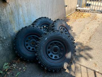 Gomme tassellate con cerchi
