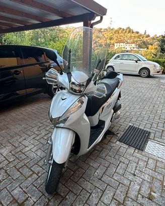 Honda sh 300