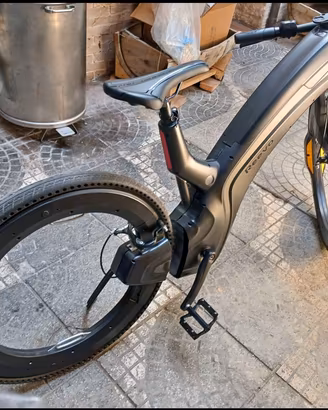 REEVO E-BIKE