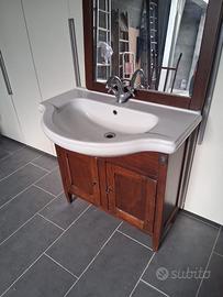 Mobile bagno in legno
