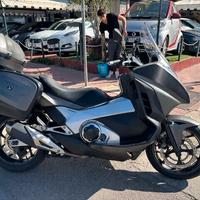 Honda Integra 750 Anche permuta o scambi0