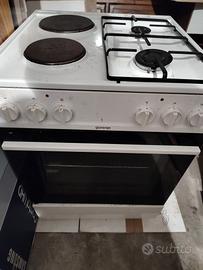 cucina  a gas e monopattino 