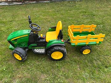 Trattore a batteria peg perego john deere