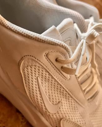 Scarpe nike bianche
