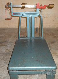 Bilancia bascula stadera Merloni completa di pesi