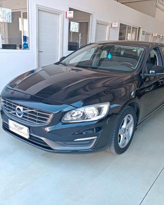 Volvo V60 D3 Geartronic Kinetic Motore 5 cilindri