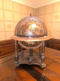 Mappamondo portaoggetti