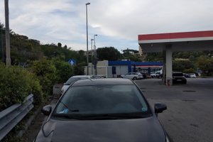 Toyota avensis berlina grigio metallizzo 5 porte