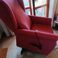 poltrona elettrica reclinabile con alzapersona