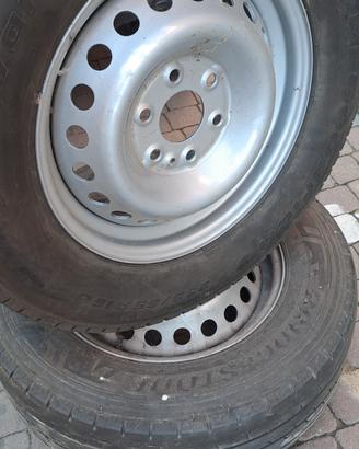gomme e cerchi per iveco bus 