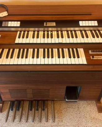 ORGANO VISCOUNT ELECTRONIC ORGAN - C.100