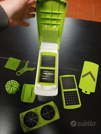 Affetta frutta e verdura 