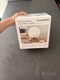 Lampada a forma di luna a LED con telecomando