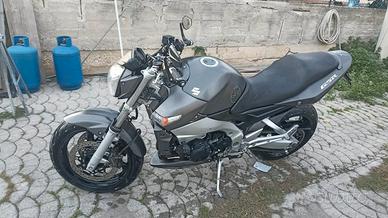 Suzuki GSR 600 personalizzazione TOP