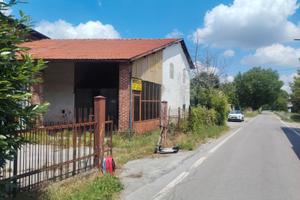 Casolare con terreno