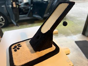 Tiragraffi gioco gatto