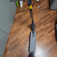 monopattino xiaomi mi1s