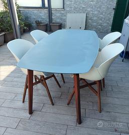 Set tavolo e sedie da esterno