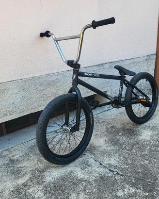 bmx khebikes silencer dirt  pamp trak freestyle 