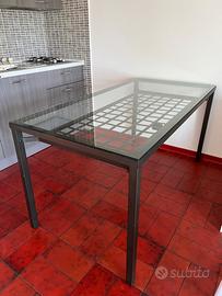 Tavolo in ferro