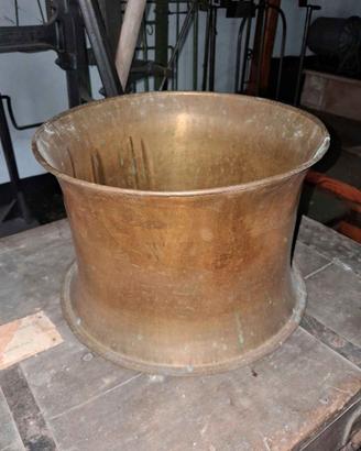 Portavaso in ottone vintage
