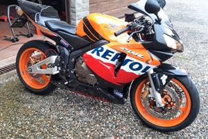 Honda cbr 600rr  repsol