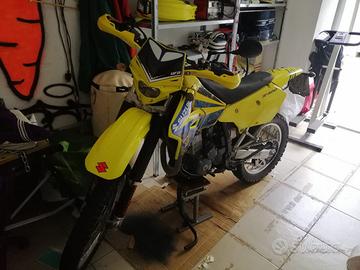 Suzuki Valenti DRZ400