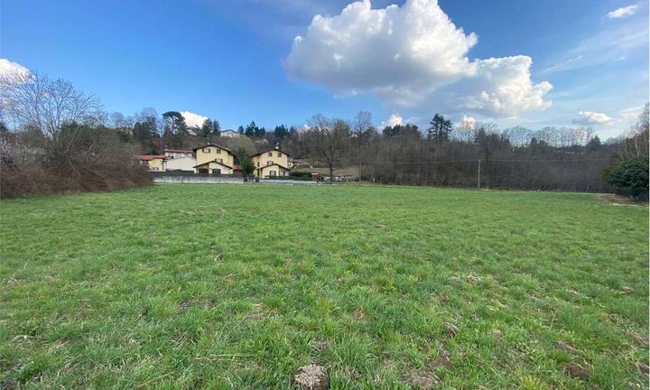 Terreno Edificabile a Taino