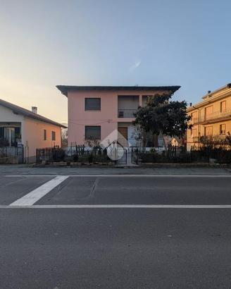CASA INDIPENDENTE A MONTECHIARO D'ACQUI