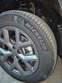 Gomme Michelin pari al nuovo