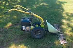 falciatrice motocoltivatore grillo