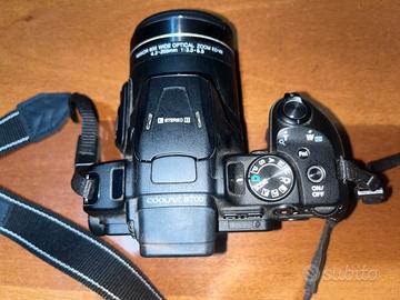 Nikon coolpix b700