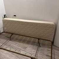 letto singolo in ferro con materasso seminuovo