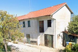 Casale con 7000 mq di terreno