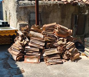 Coppi siciliani vecchi / Tegole di recupero