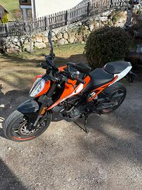 KTM duke 125