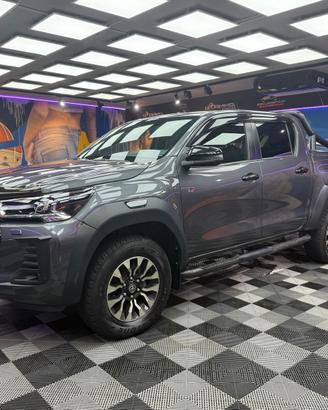 Toyota Hilux 2.8 D-4D A/T 4WD 4 porte Double Cab G