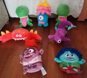 Lotto peluches Hey Clay e Trolls 