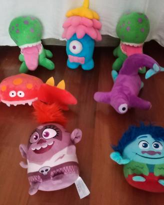 Lotto peluches Hey Clay e Trolls 