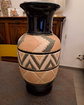 Vaso in ceramica e cotto motivi triangolari